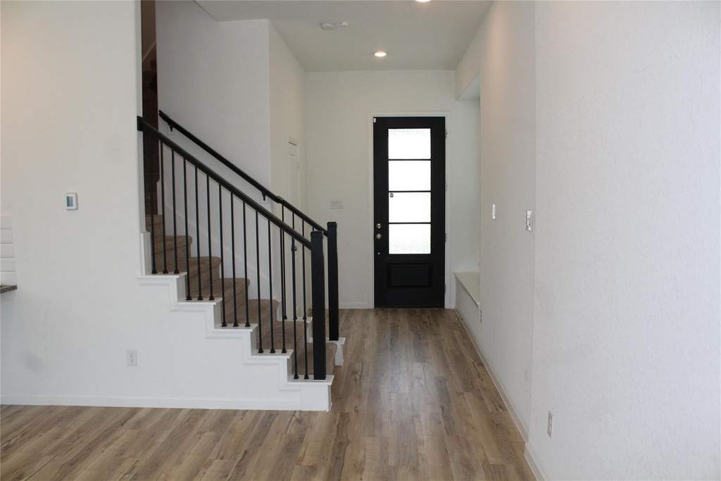 4203 Champlain Way - Photo 5