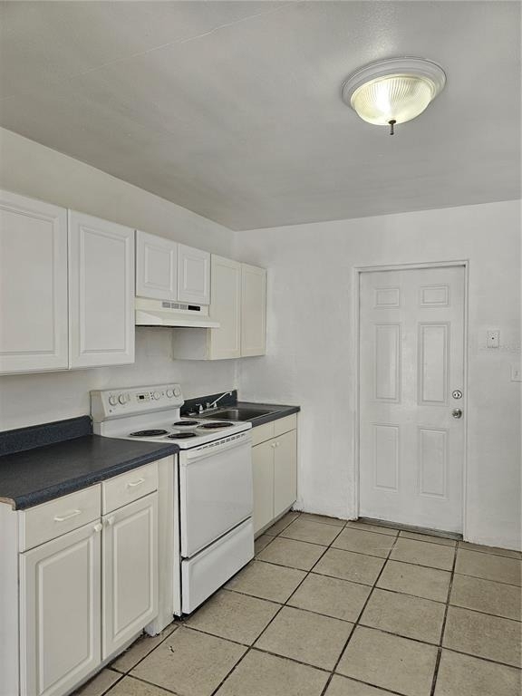 1147 32nd Street S - Photo 2