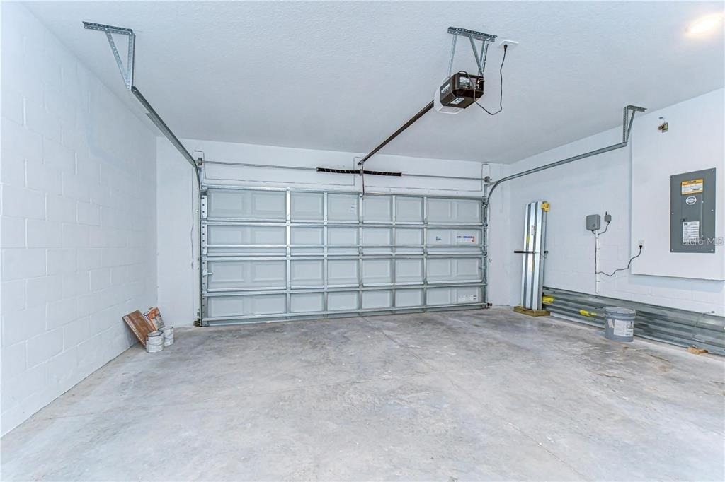 13341 Tropical Breeze Way - Photo 16