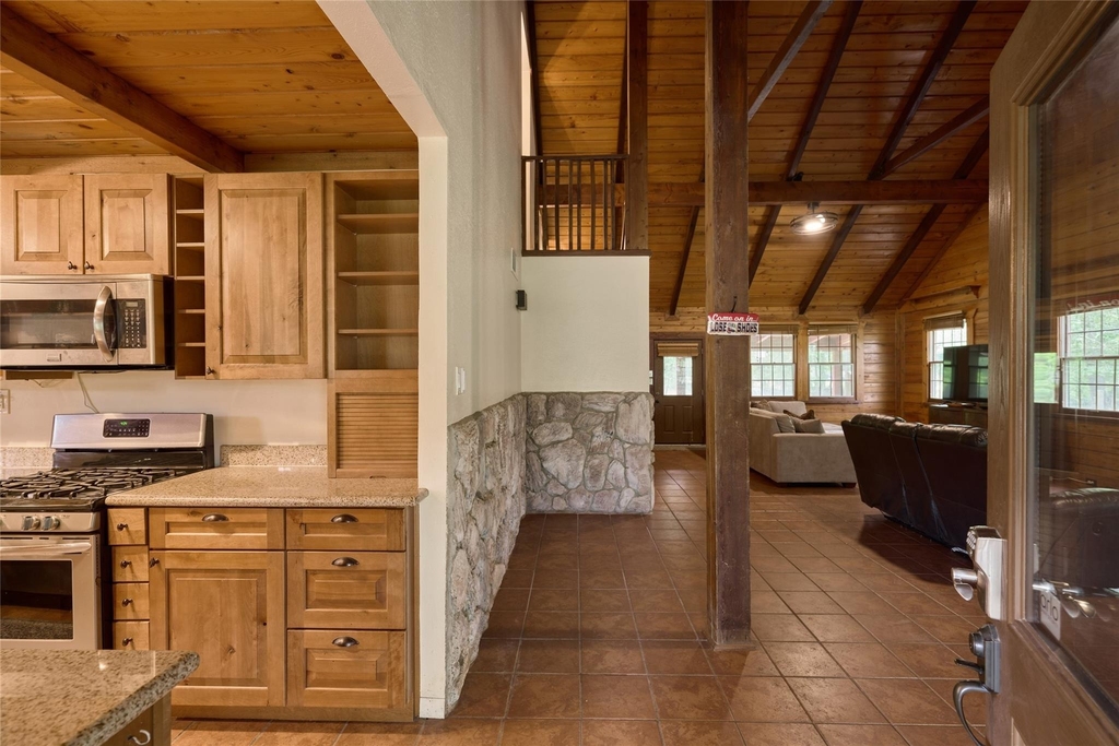 18233 Country Place Drive - Photo 5