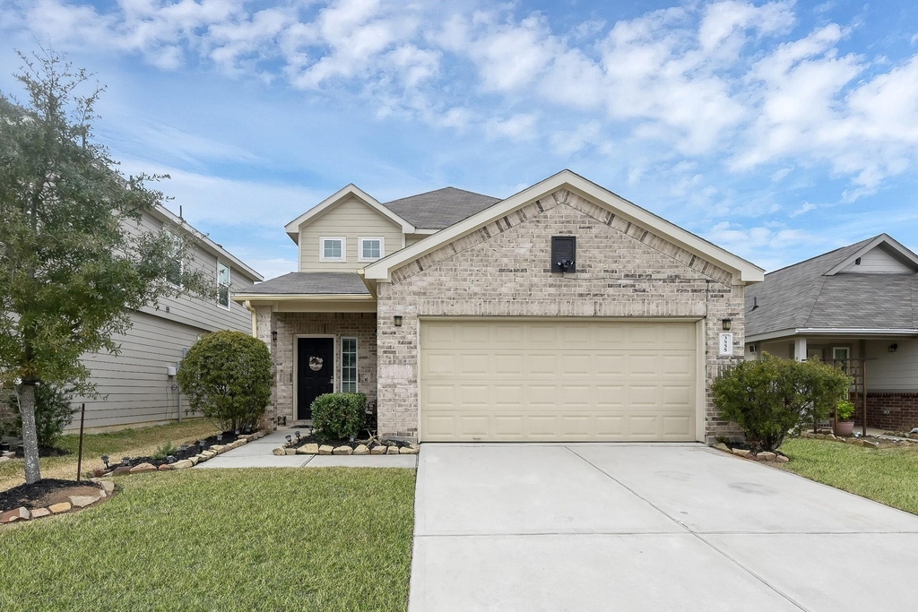3555 Cannon Drive - Photo 1