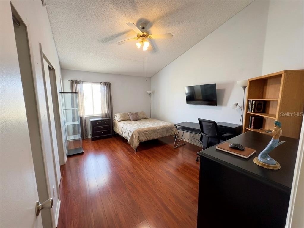 1015 Ocala Woods Lane - Photo 4