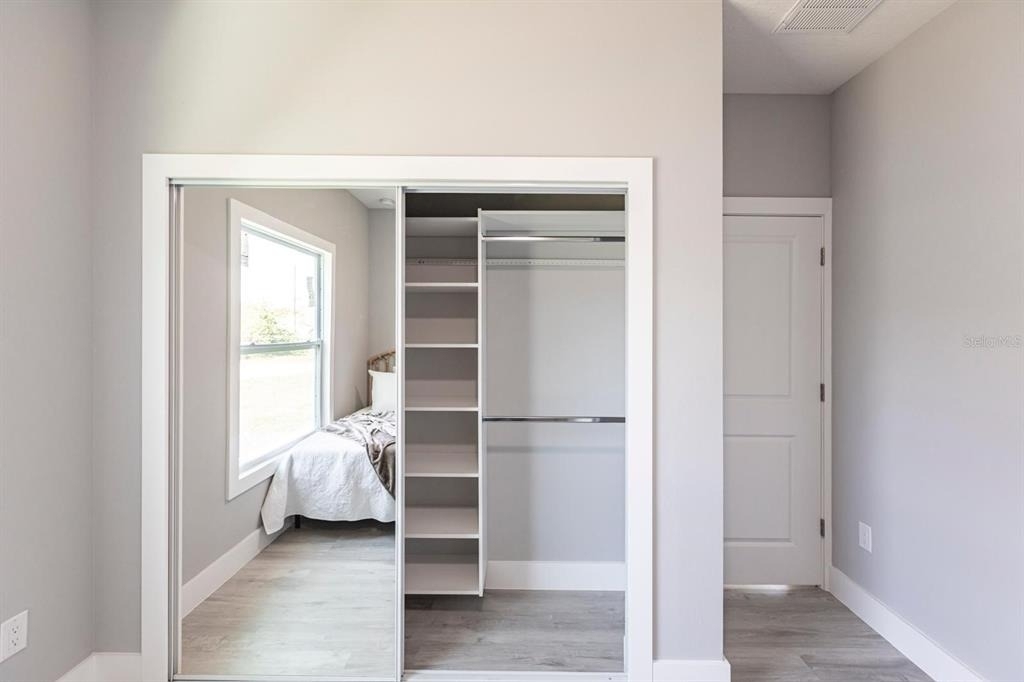 946 Flanders Street - Photo 29
