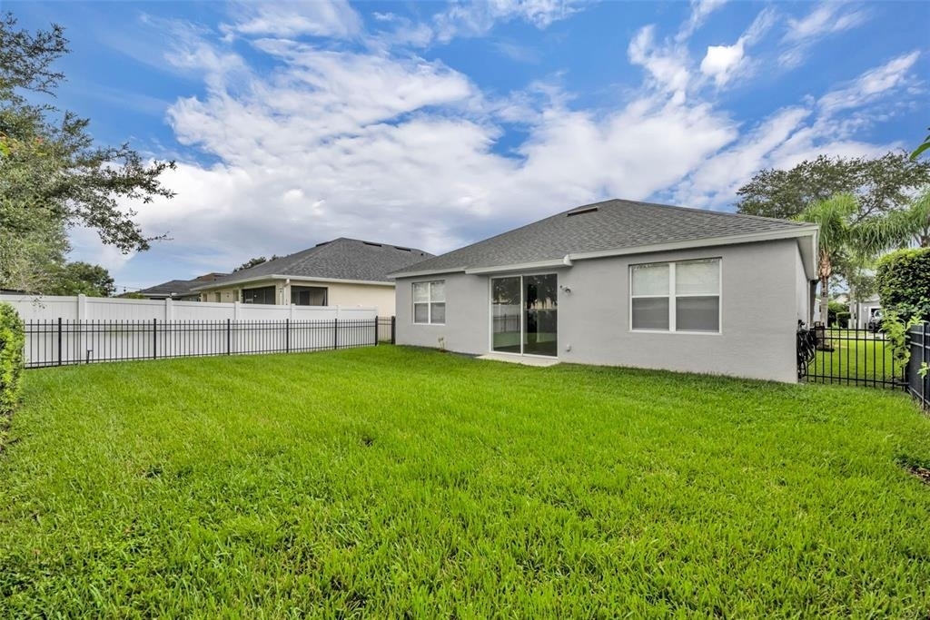 2628 Balforn Tower Way - Photo 29