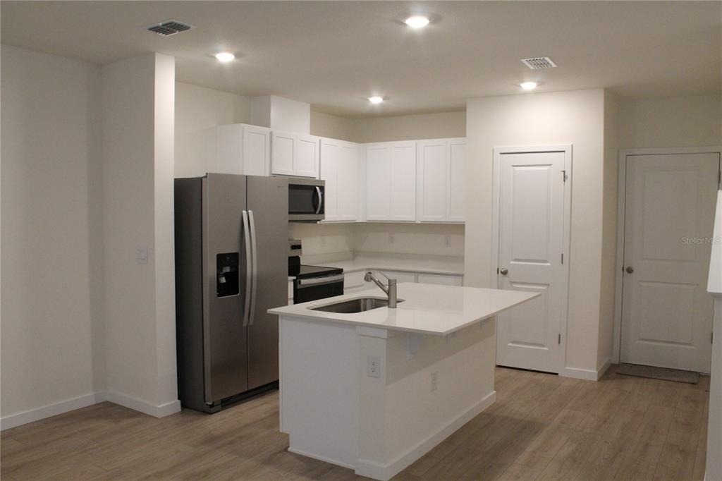 588 Preston Cove Drive - Photo 1