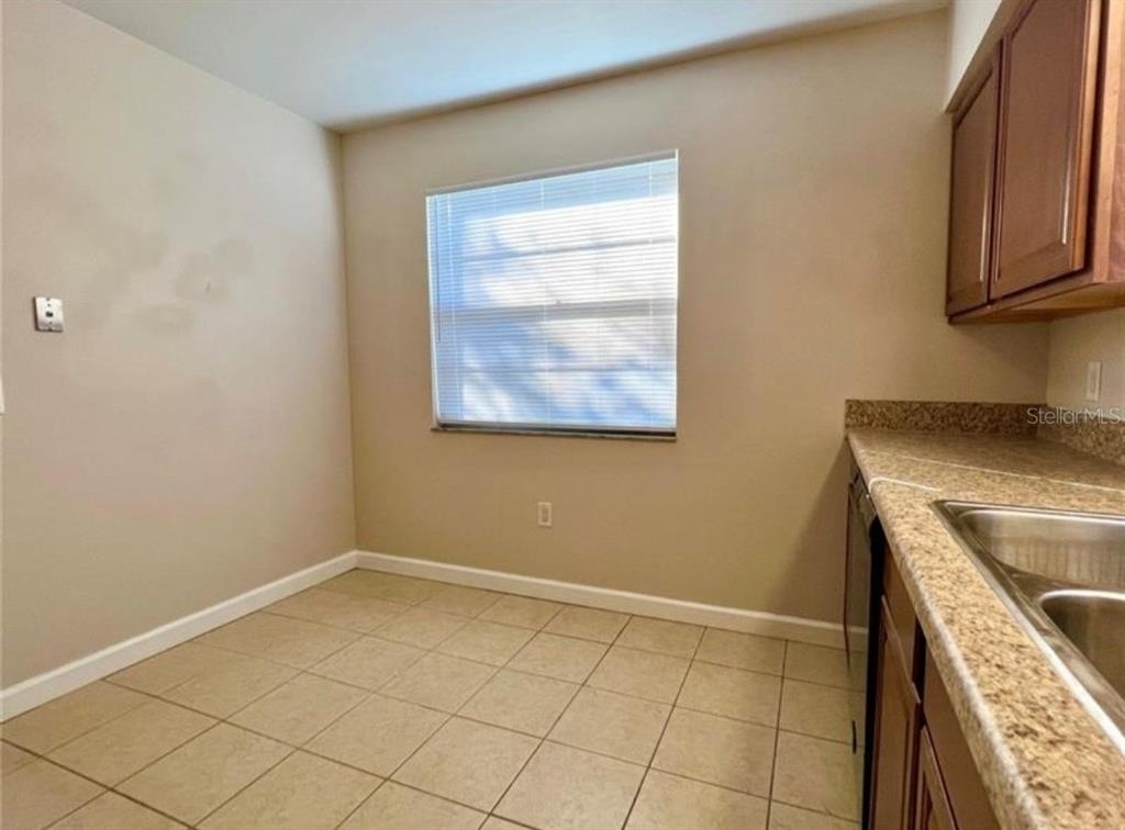209 Avenue B Se - Photo 9