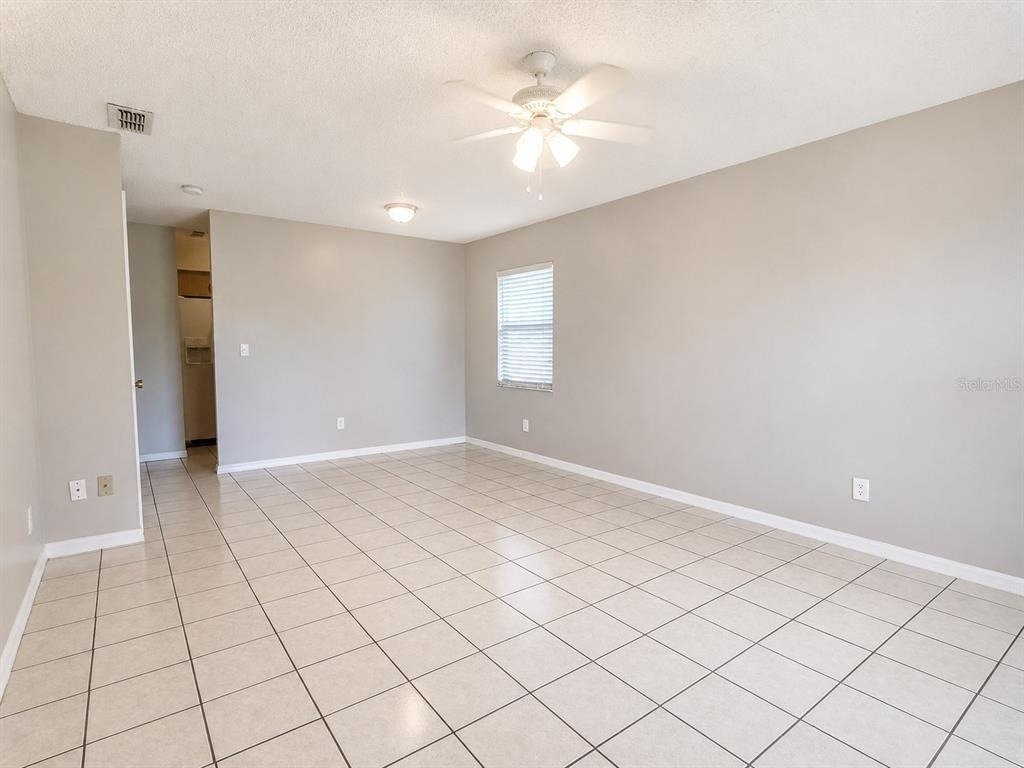 1423 Montana Avenue - Photo 1