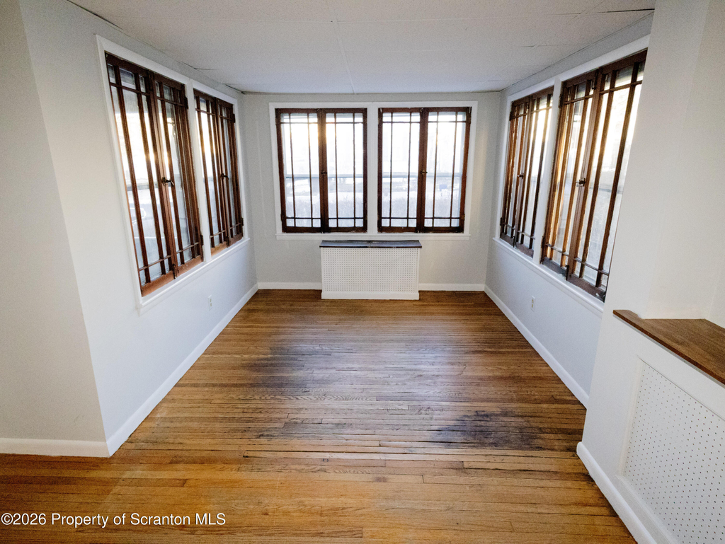 418 E Market Street - Photo 6
