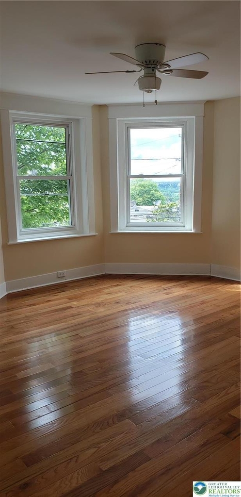 701 Atlantic Street - Photo 3