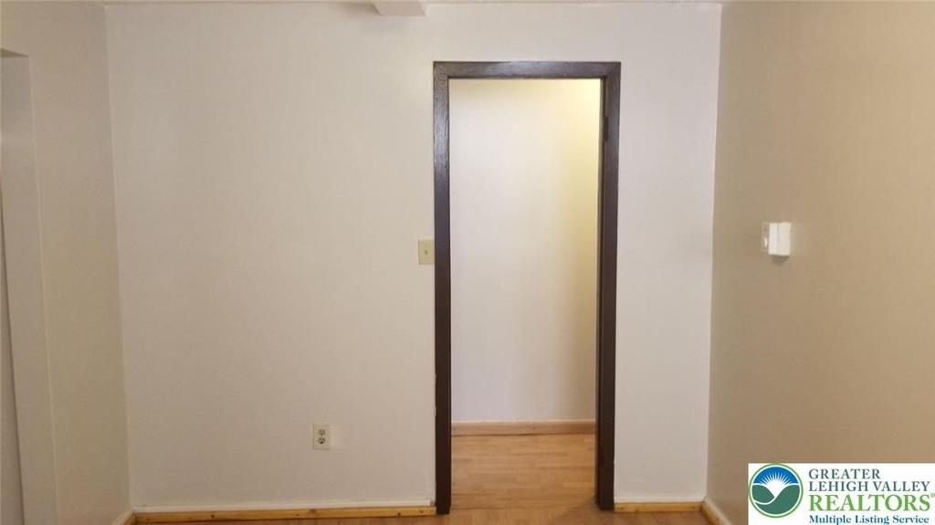 738 E 4th Street - Photo 11