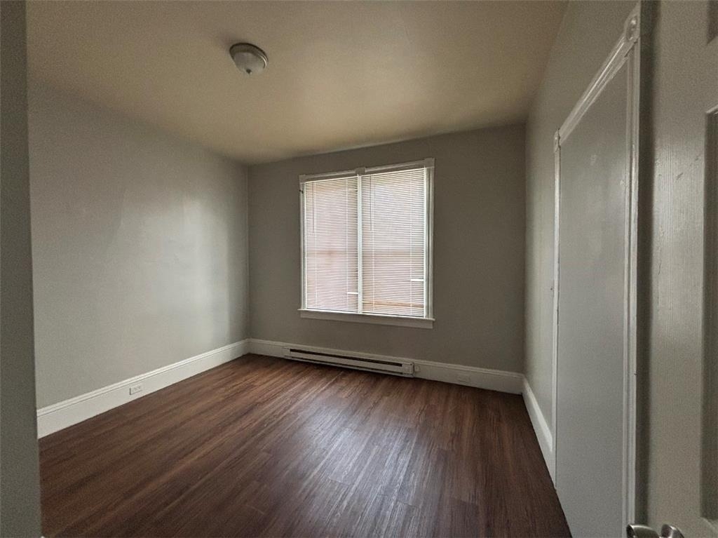 1304 Lehigh Street - Photo 2