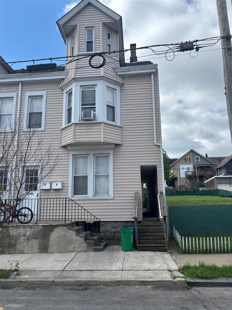1304 Lehigh Street - Photo 0