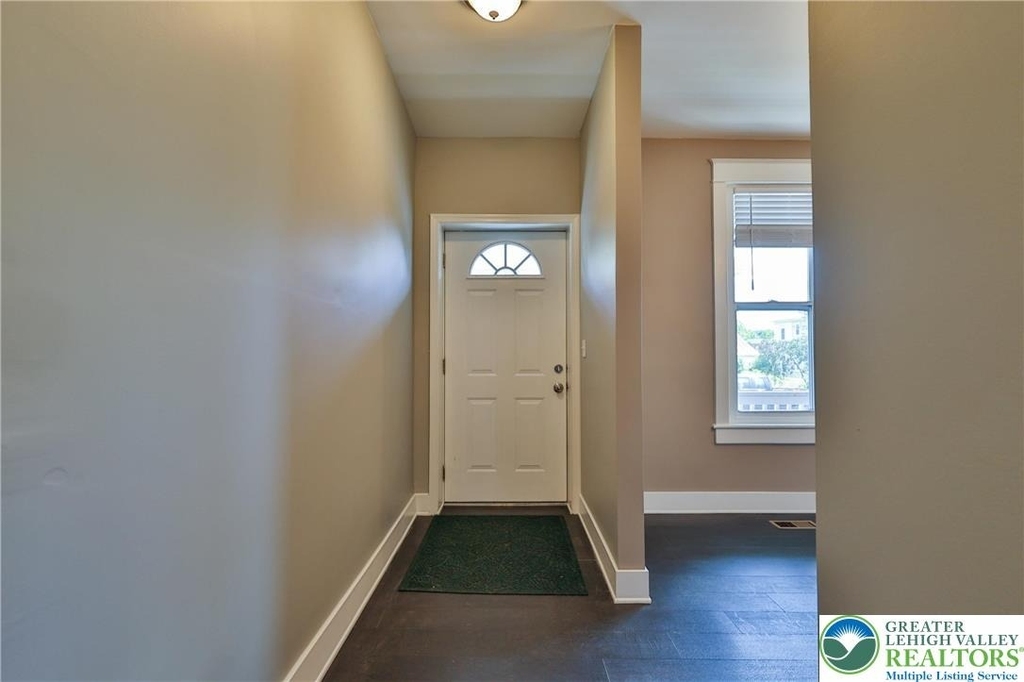 129 Goepp Street - Photo 3