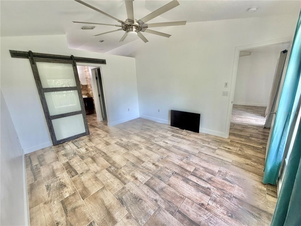1230 Silverdale Street - Photo 7