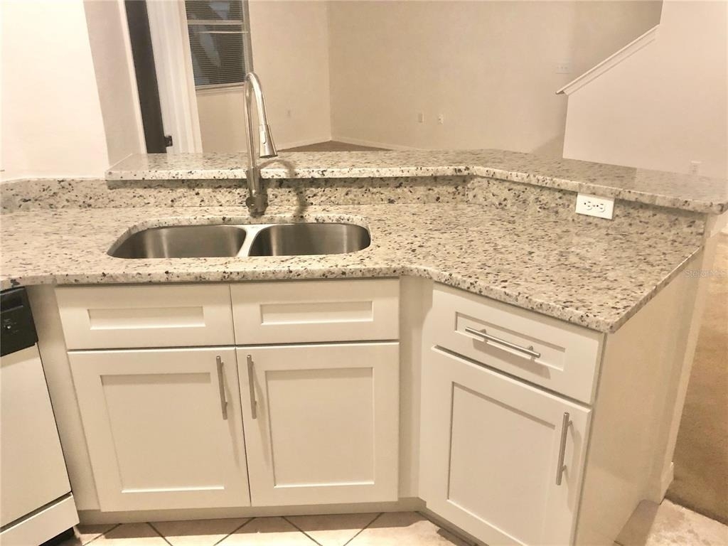 2640 Legacy Villas Drive - Photo 3