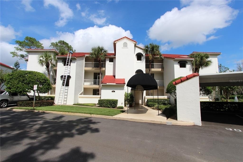 451 Hamptoncrest Circle - Photo 0