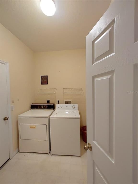 2633 Ne 27th Street - Photo 16