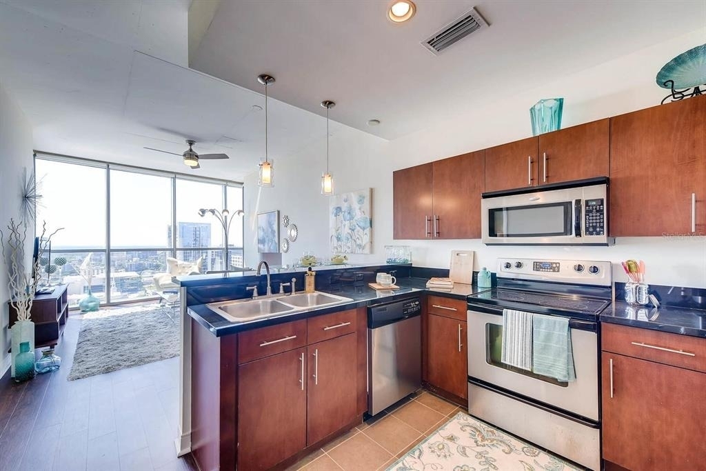 111-4 Washington Street - Photo 11