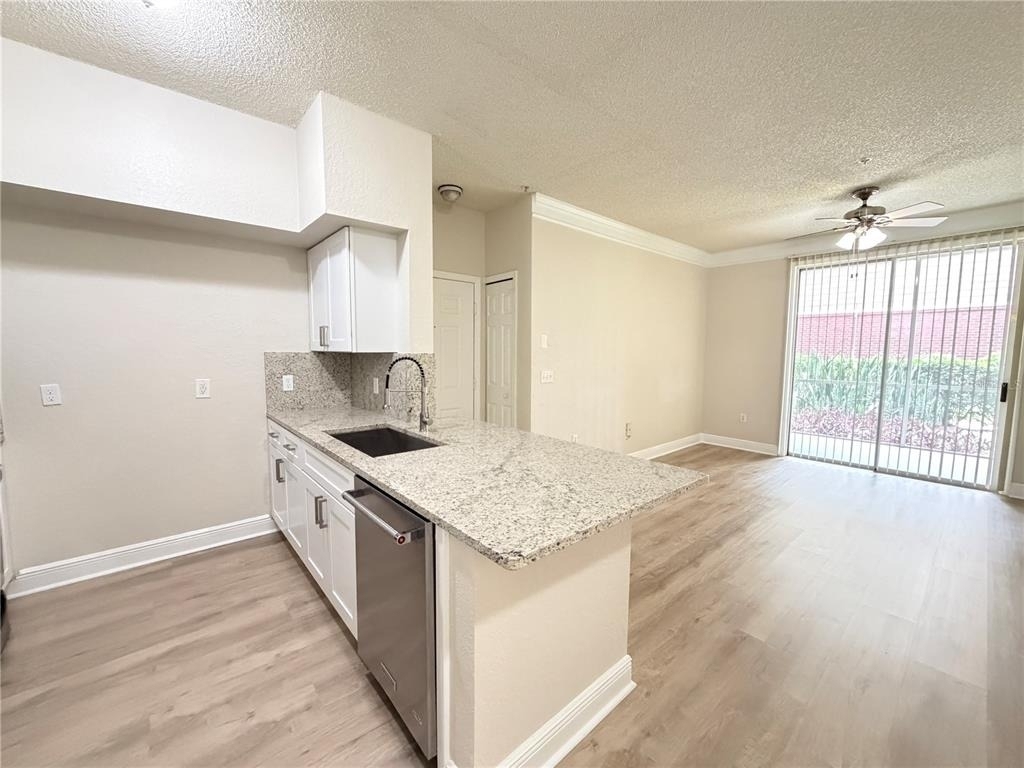 13015 Plantation Park Circle - Photo 1