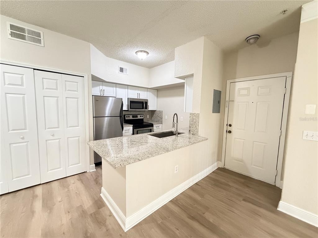 13015 Plantation Park Circle - Photo 3