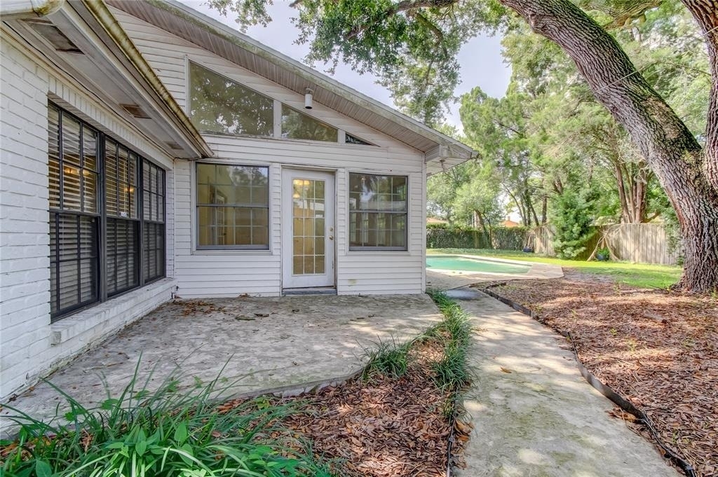 10406 Reclinata Lane - Photo 49