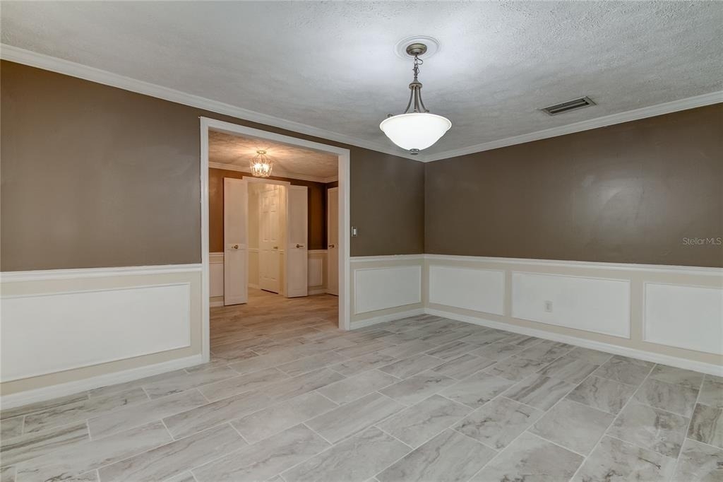 10406 Reclinata Lane - Photo 18