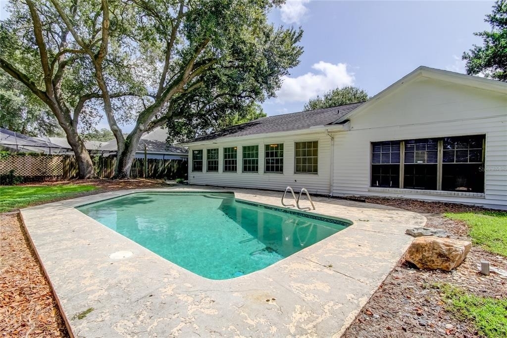 10406 Reclinata Lane - Photo 2