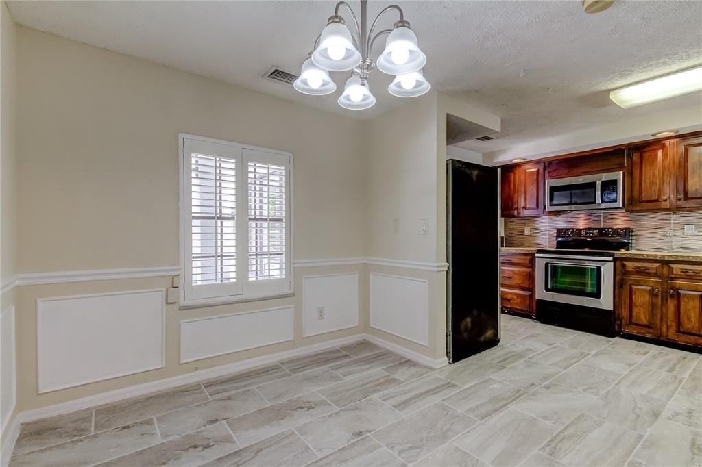 10406 Reclinata Lane - Photo 15