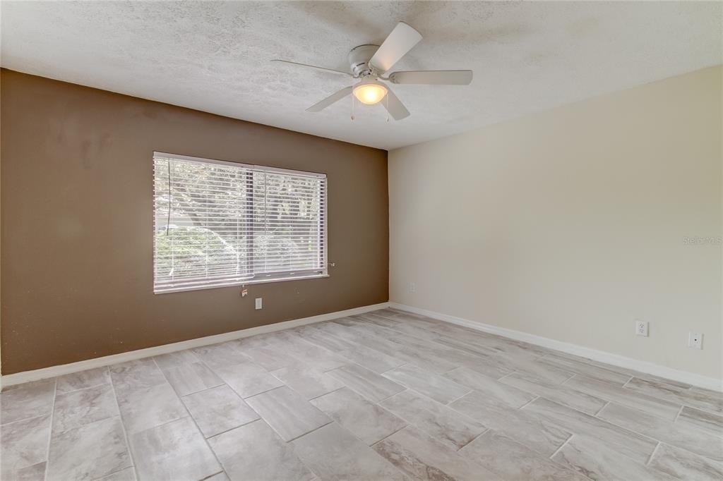 10406 Reclinata Lane - Photo 26