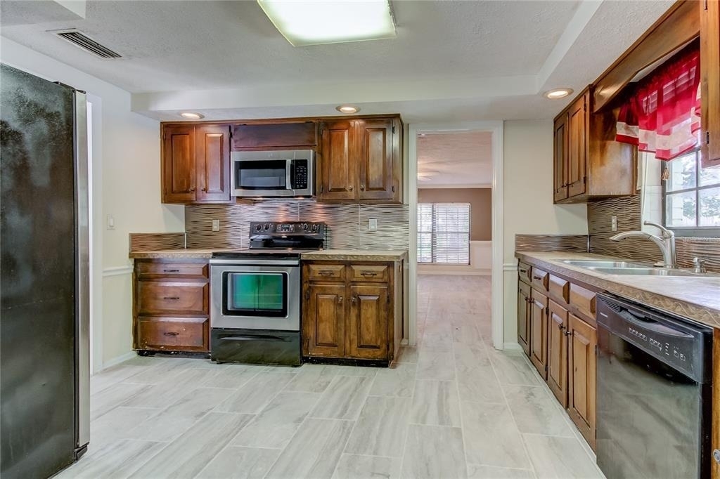 10406 Reclinata Lane - Photo 10
