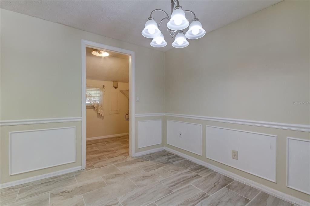 10406 Reclinata Lane - Photo 17
