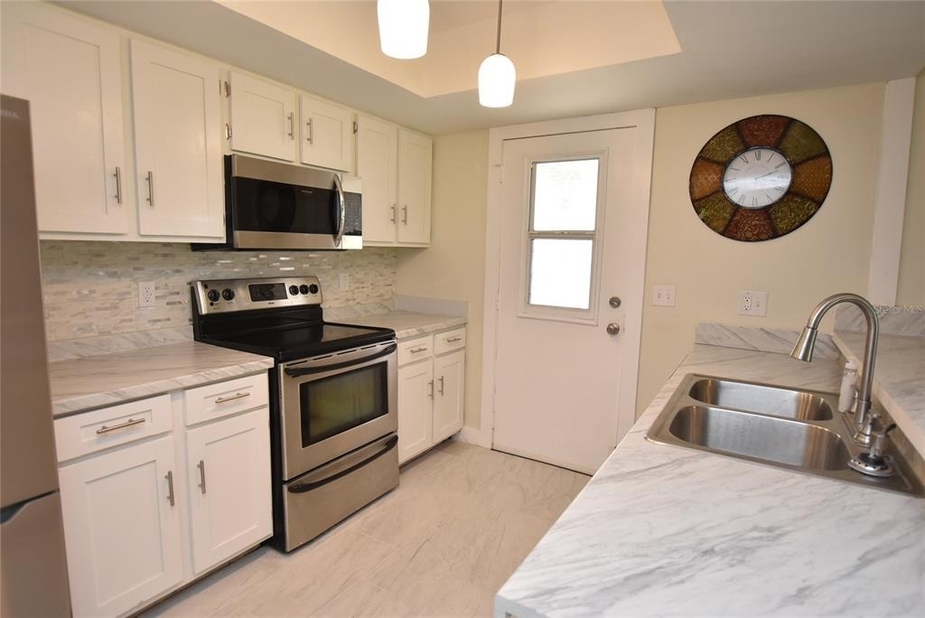 4825 Loretta Lane - Photo 9