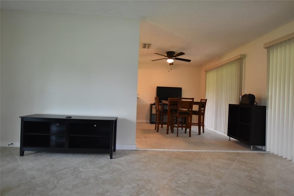 4825 Loretta Lane - Photo 4