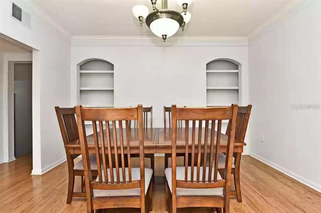 265 Goldenrain Drive - Photo 10