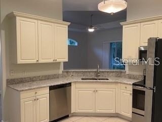 213 Lourdan Court - Photo 11