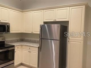 213 Lourdan Court - Photo 7
