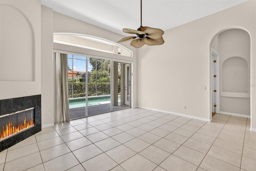8506 Saint Marino Boulevard - Photo 10