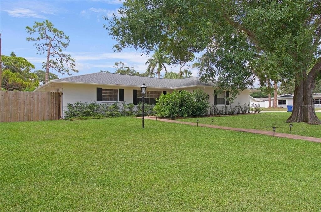 4904 19th Avenue W - Photo 0