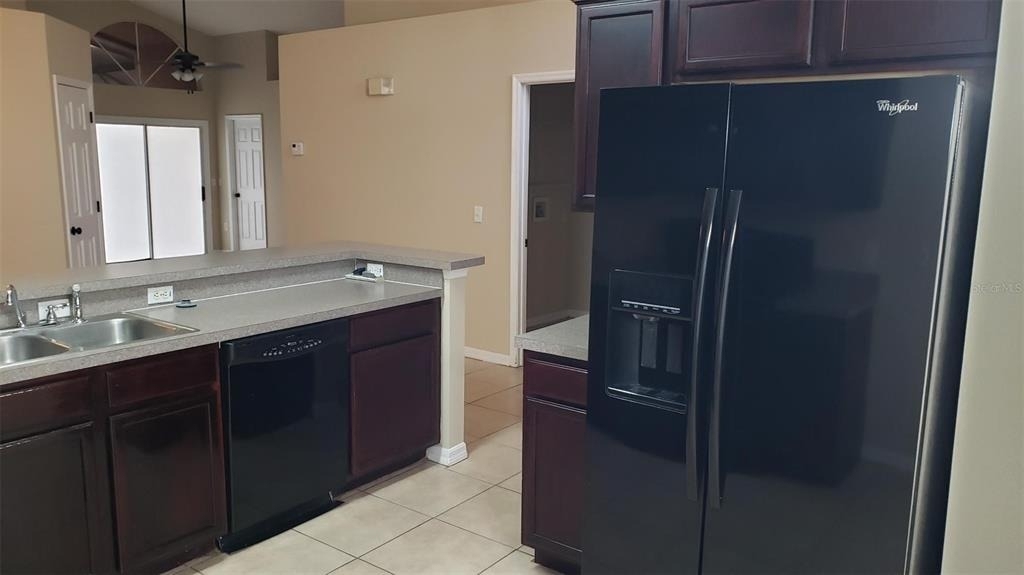 636 Majesty Drive - Photo 3