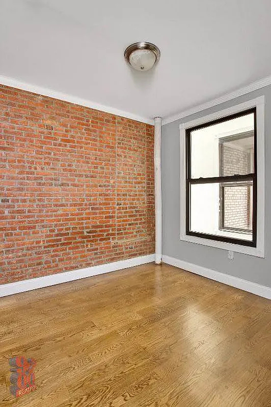 E 13th Street & 1st Ave, New York, NY 10009 - Photo 3