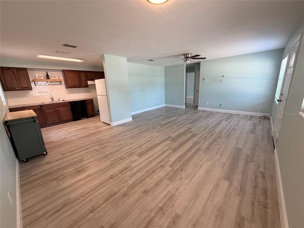 415 W Easy Street - Photo 1
