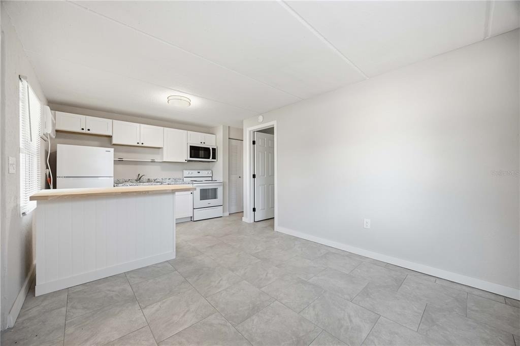 419 Grapefruit Avenue - Photo 2
