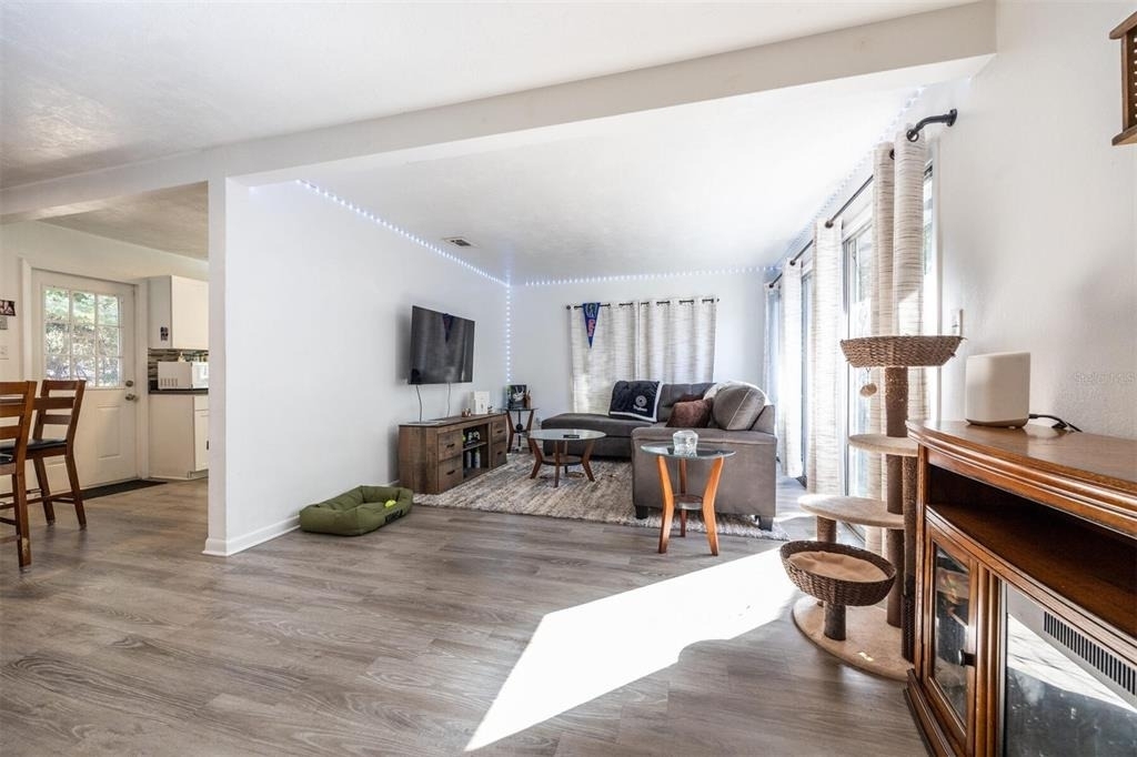 749 Nw 34th Street - Photo 10