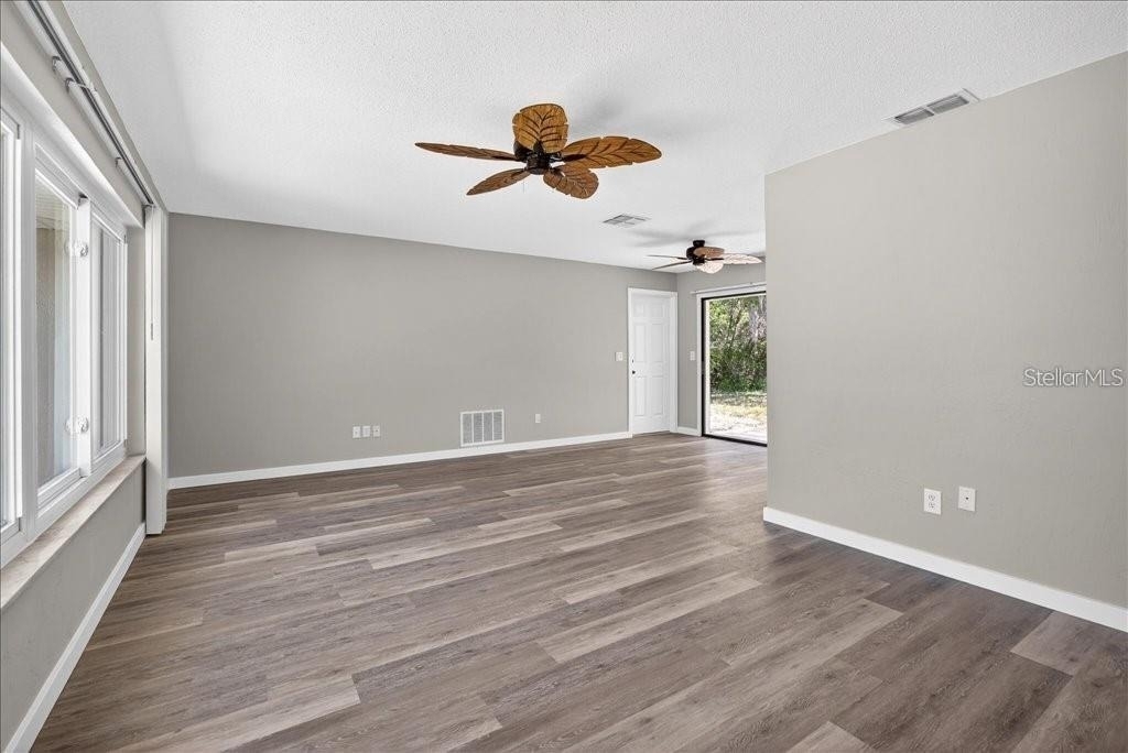 8 Blare Drive - Photo 11