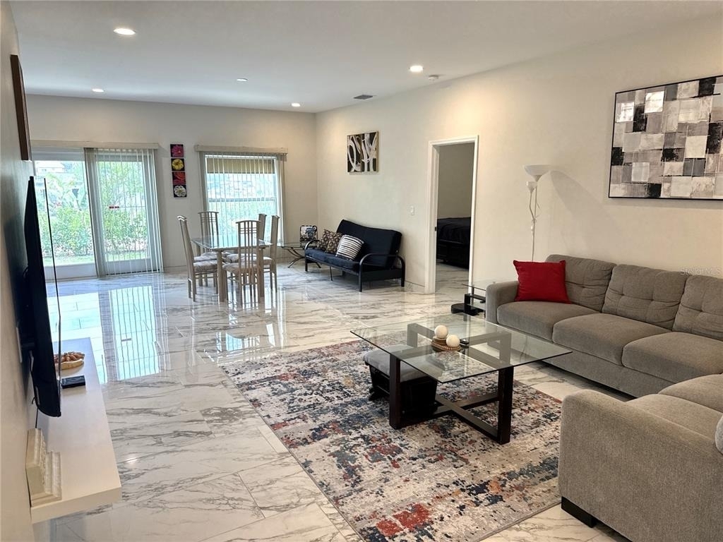 1501 Helene Avenue - Photo 2