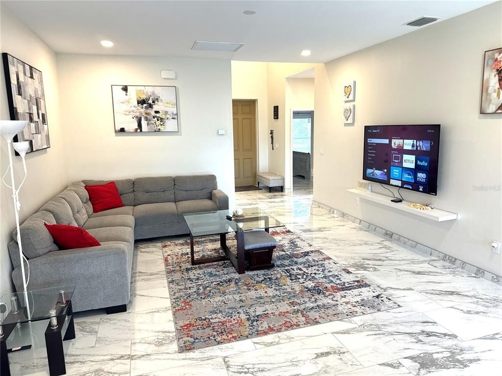 1501 Helene Avenue - Photo 3