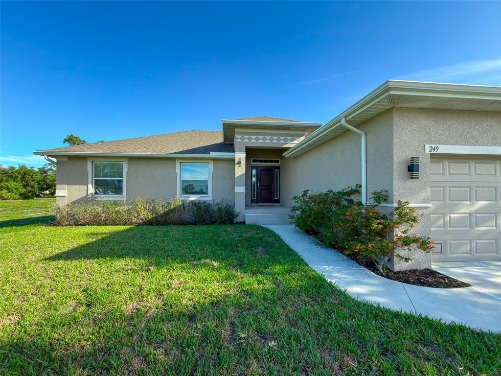 249 Rotonda Boulevard W - Photo 17