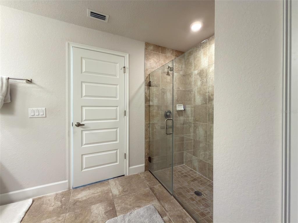 249 Rotonda Boulevard W - Photo 10