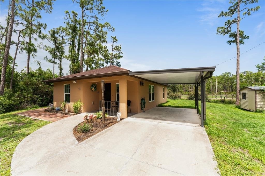 3241 Tropicaire Boulevard - Photo 0