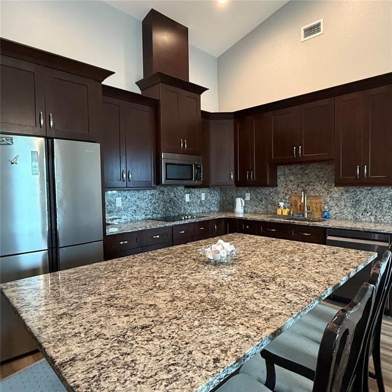 12201 Rosaro Avenue - Photo 4